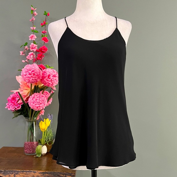 Tobi Tank Top - Picture 2 of 11